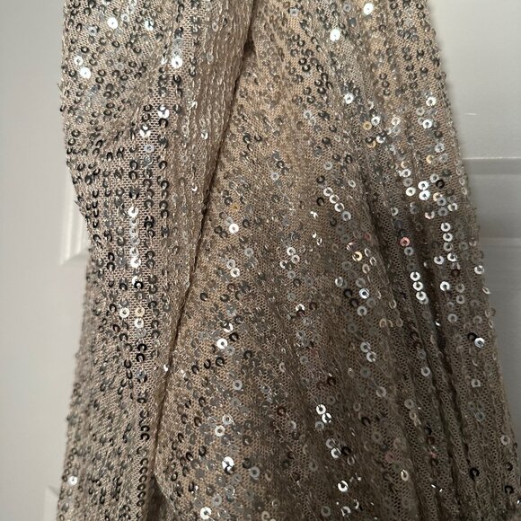 Mac Duggal Sequined Criss Cross Long Sleeve Gown Size 2 - Picture 7 of 11